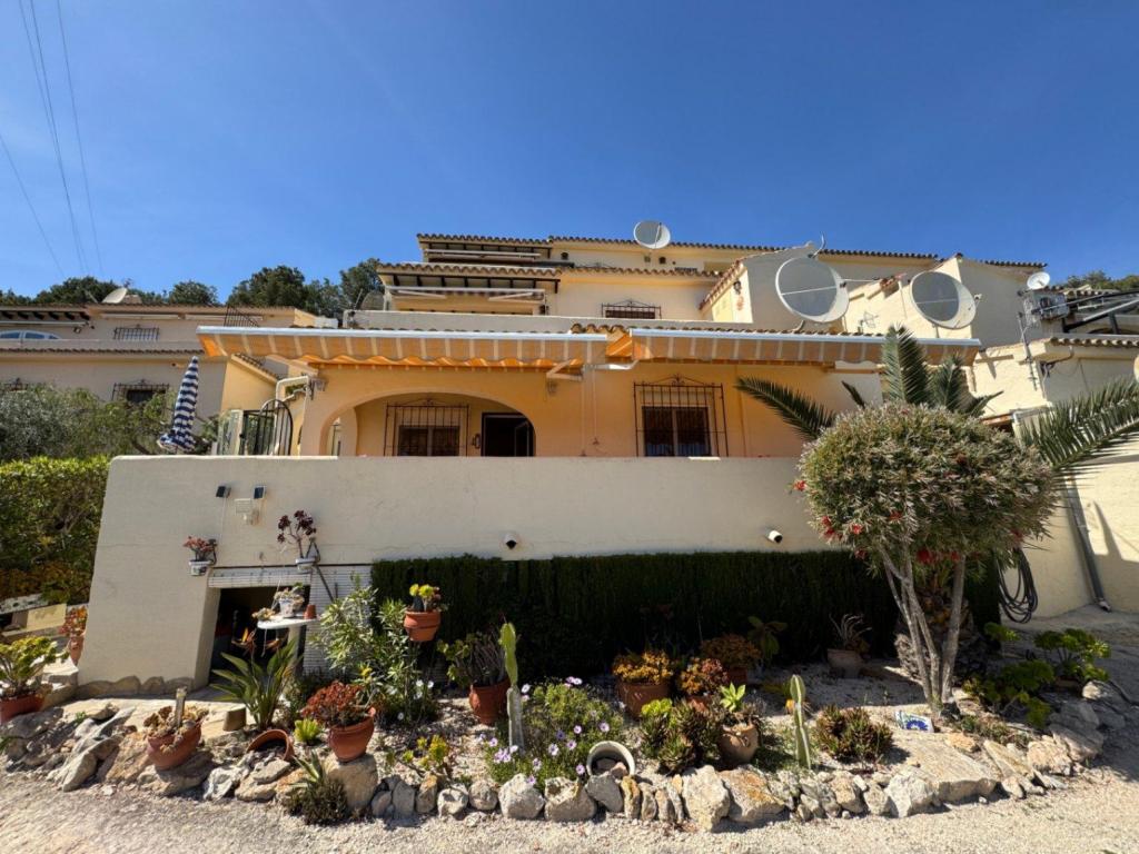 2 bed apartment in Teulada