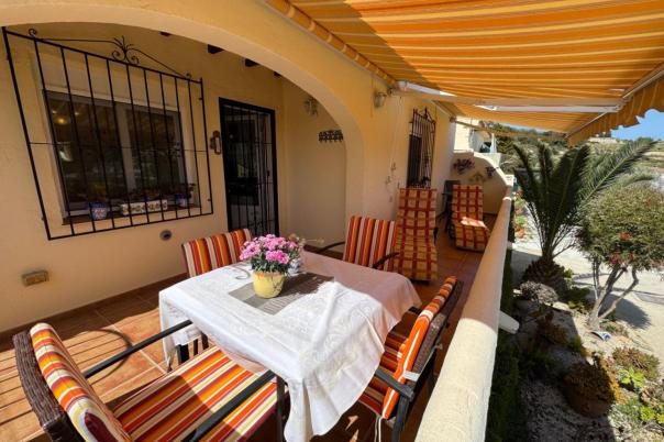 2 bed apartment in Teulada