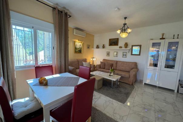 2 bed apartment in Teulada