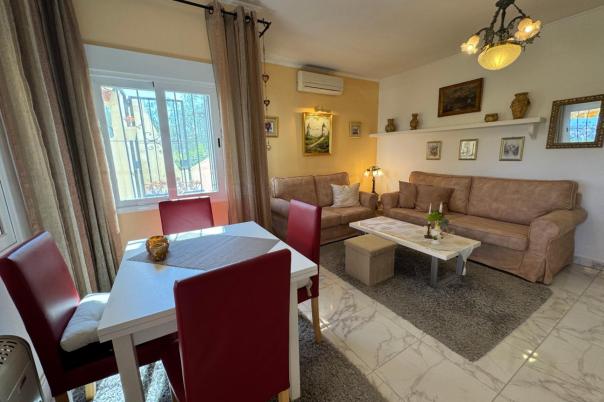 2 bed apartment in Teulada