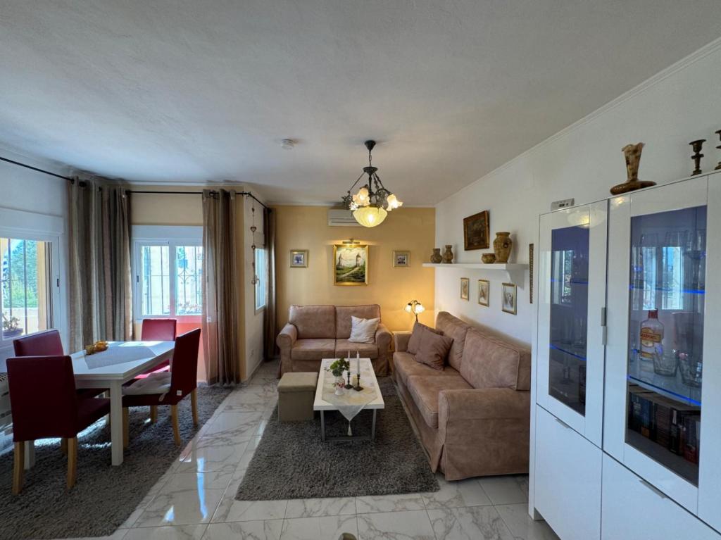 2 bed apartment in Teulada