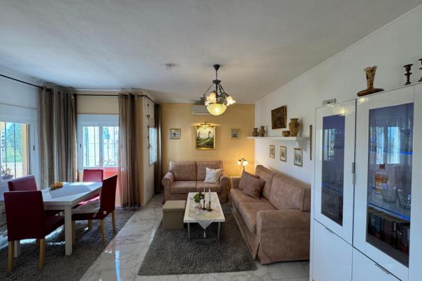 2 bed apartment in Teulada