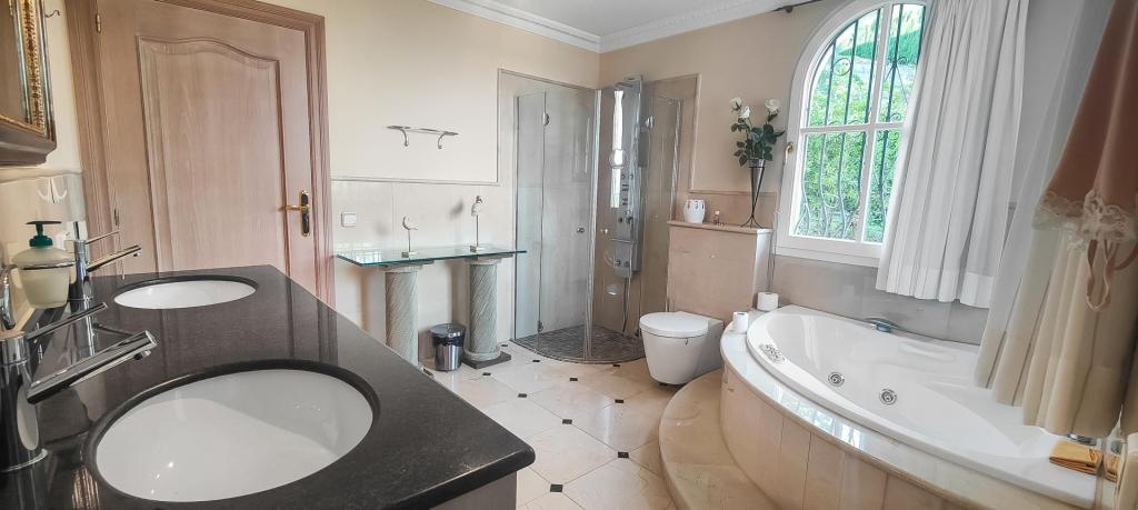 5 bed villa in Xàbia