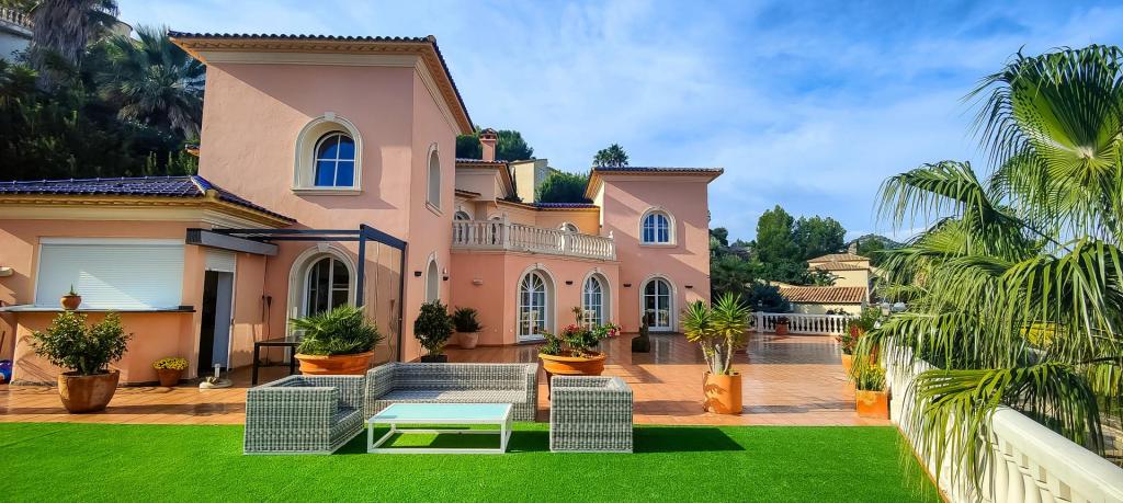 5 bed villa in Xàbia