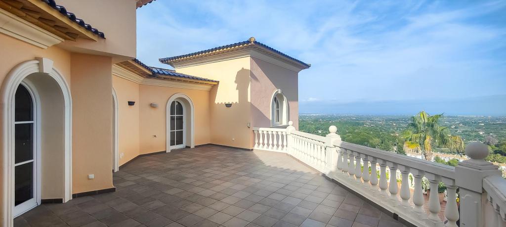 5 bed villa in Xàbia