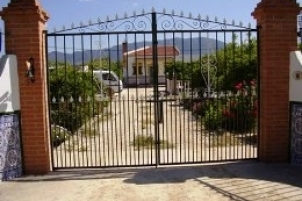 Iron Worx - Security Windows, Grills & Gates