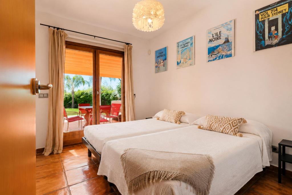 5 bed villa in Ondara