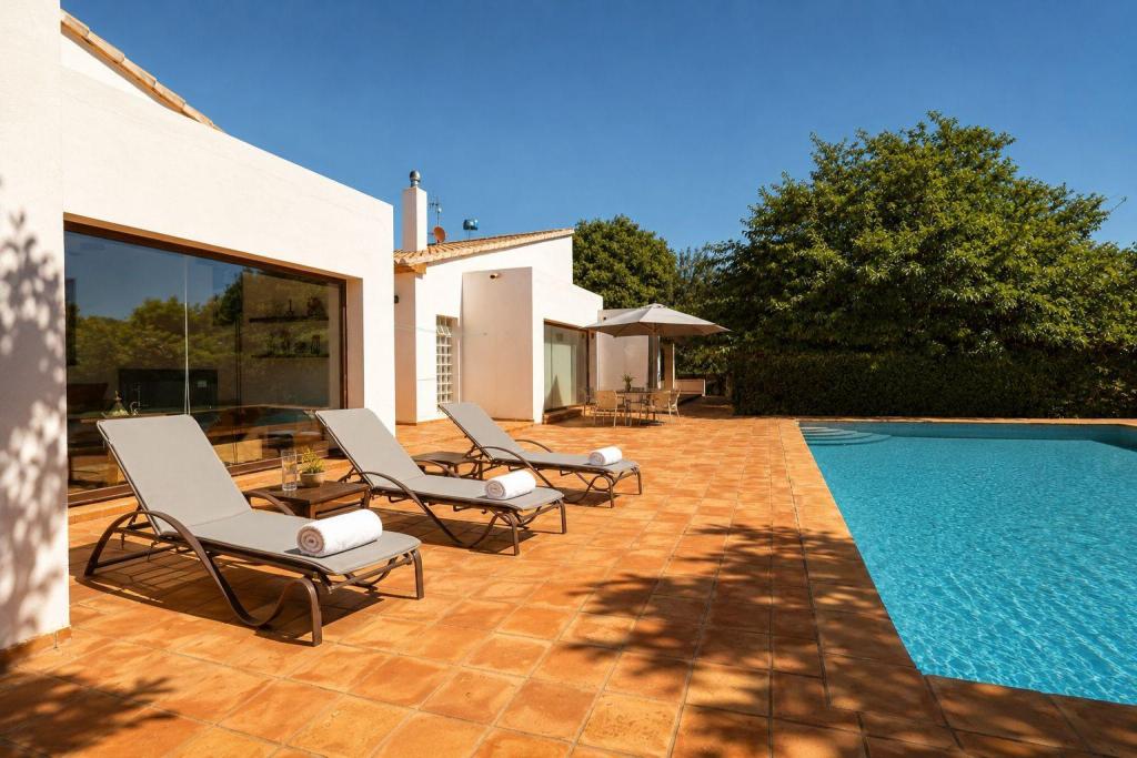 5 bed villa in Ondara