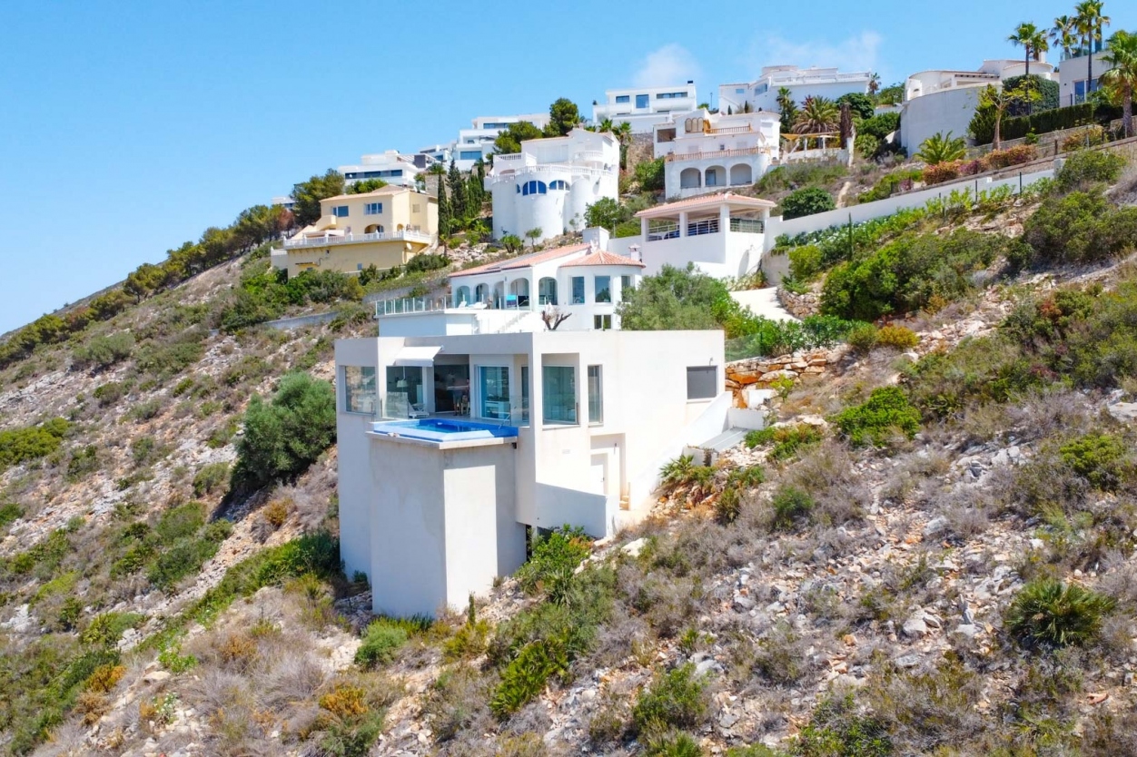 2 bed villa in Benitachell