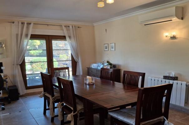 5 bed finca in Benissa