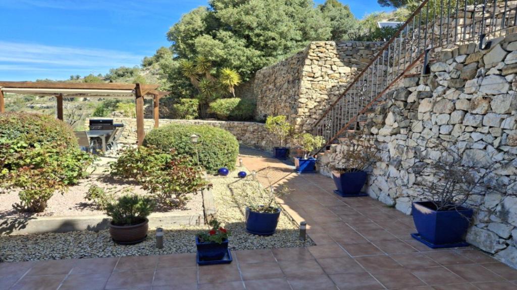 5 bed finca in Benissa