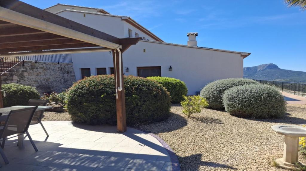 5 bed finca in Benissa