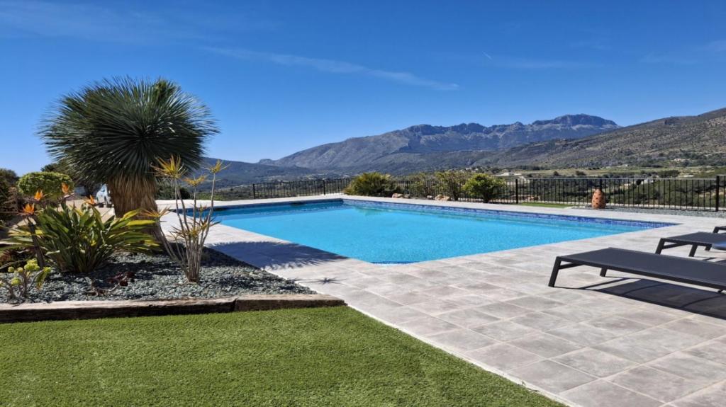 5 bed finca in Benissa