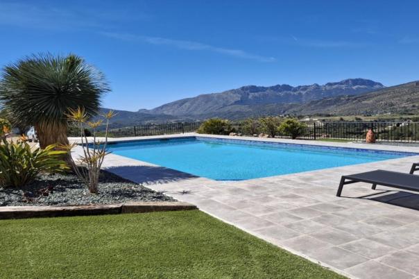 5 bed finca in Benissa