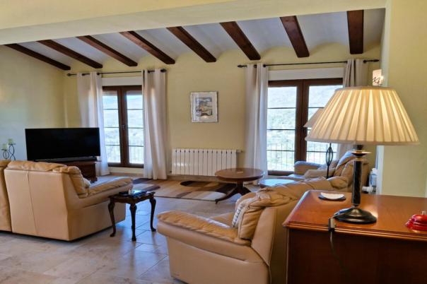 5 bed finca in Benissa