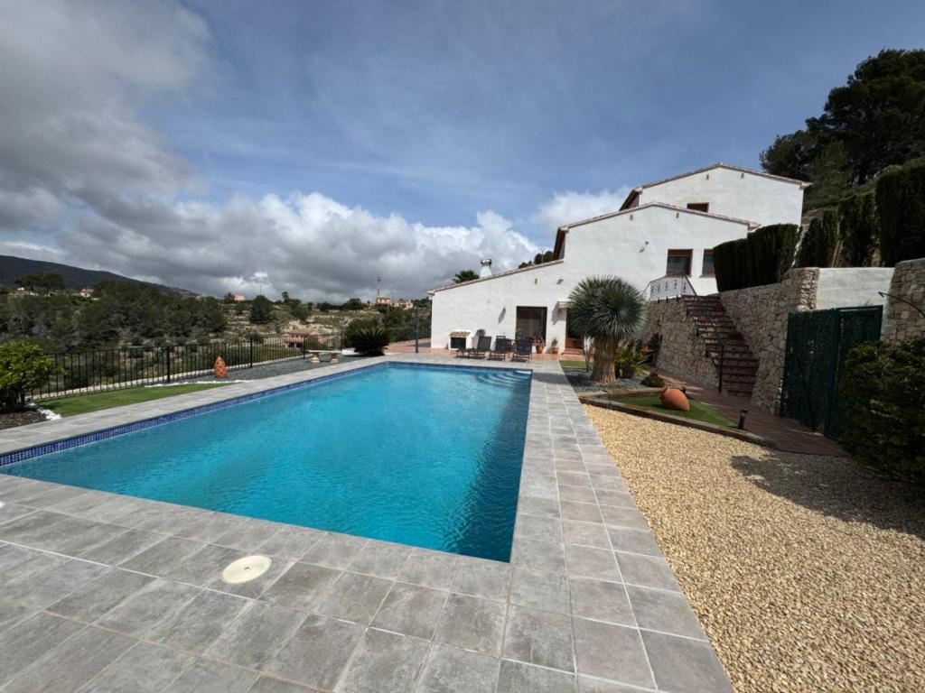 5 bed finca in Benissa
