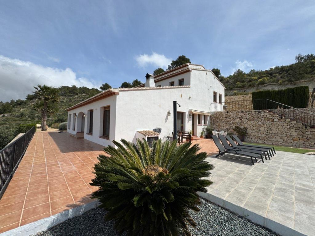 5 bed finca in Benissa