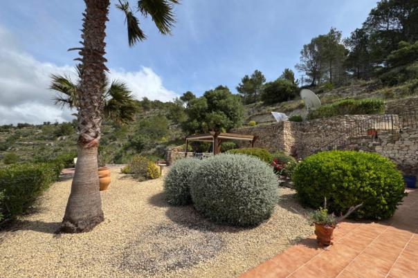 5 bed finca in Benissa