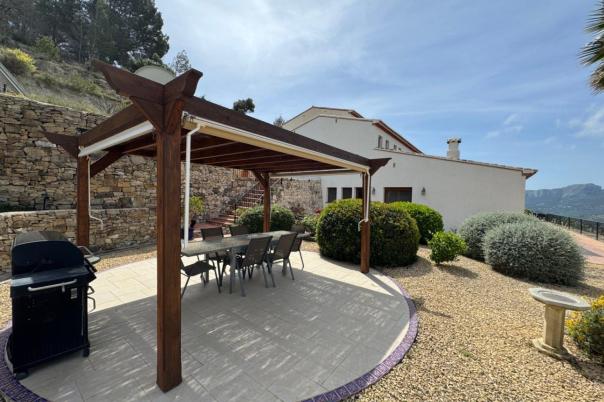 5 bed finca in Benissa