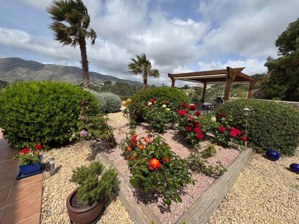 5 bed finca in Benissa