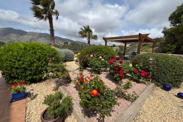 5 bed finca in Benissa