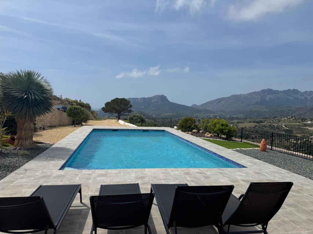 5 bed finca in Benissa