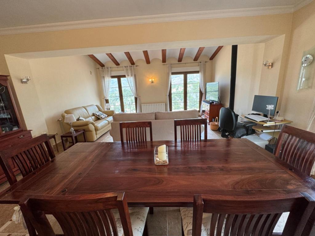 5 bed finca in Benissa