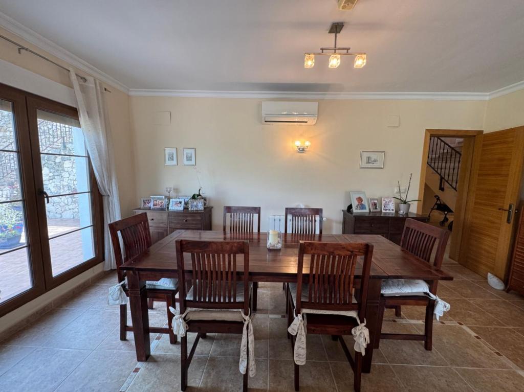 5 bed finca in Benissa