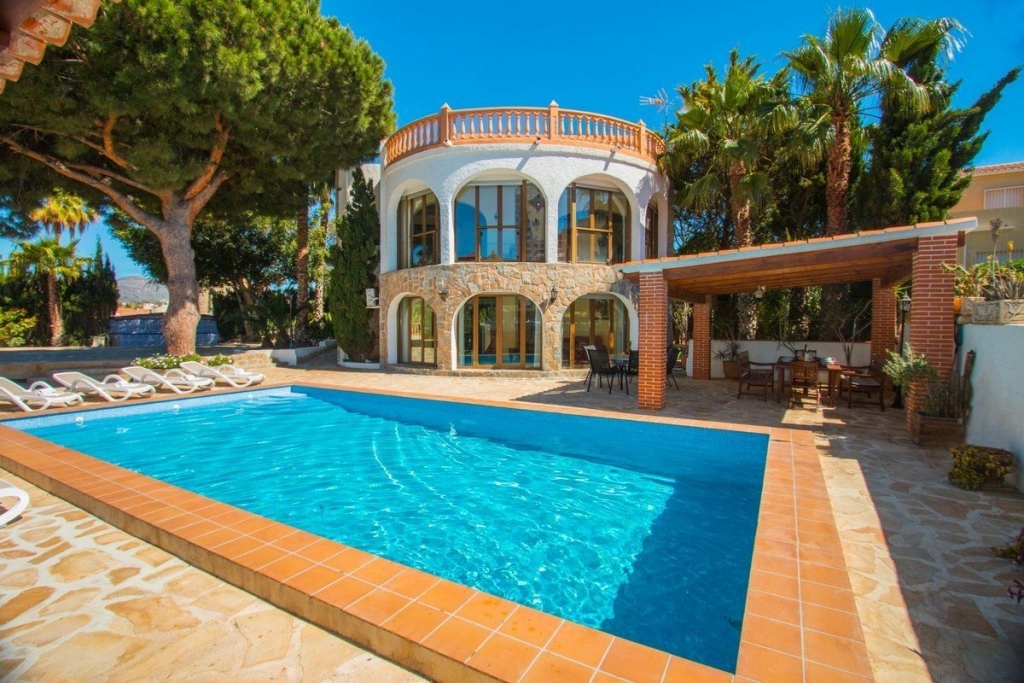 5 bed casa / chalet in Calpe / Calp