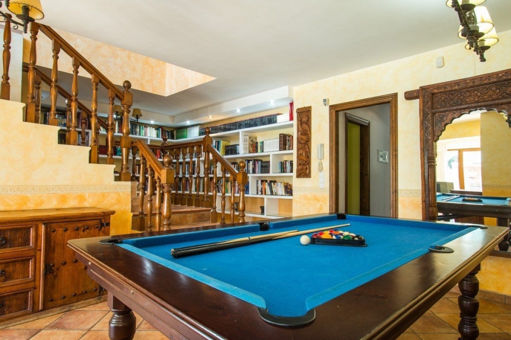 5 bed casa / chalet in Calpe / Calp