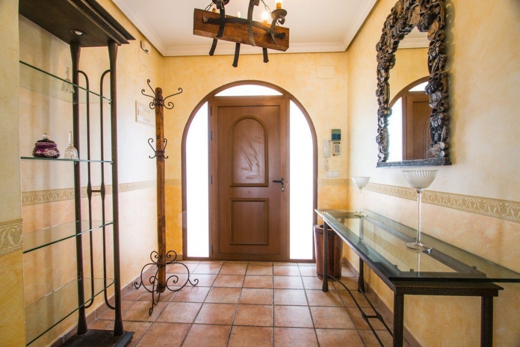 5 bed casa / chalet in Calpe / Calp