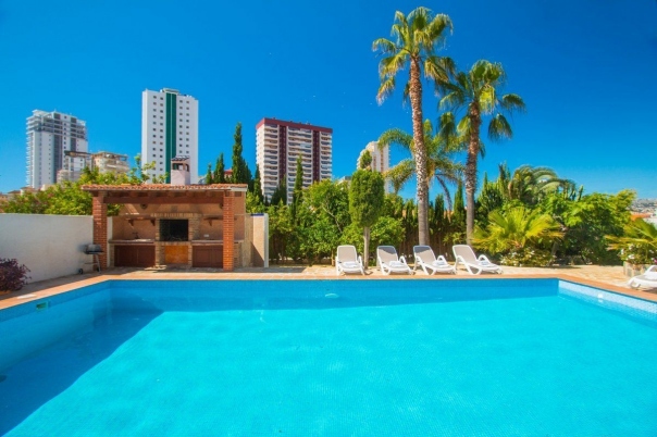 5 bed casa / chalet in Calpe / Calp