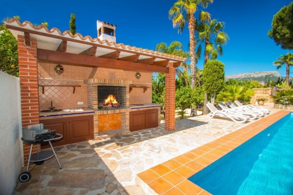 5 bed casa / chalet in Calpe / Calp