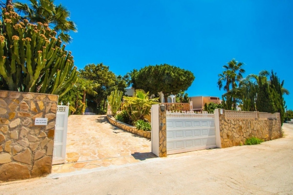 5 bed casa / chalet in Calpe / Calp