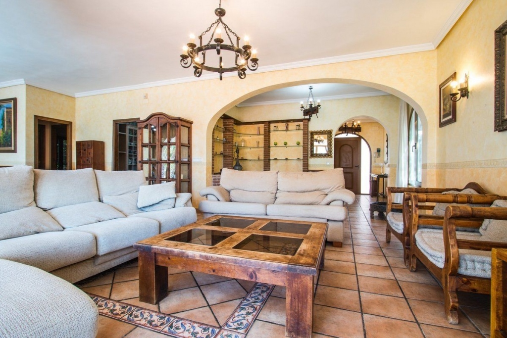 5 bed casa / chalet in Calpe / Calp