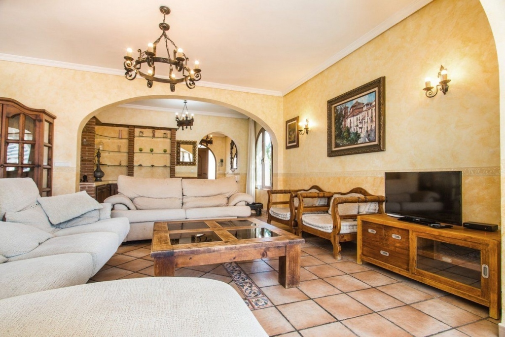5 bed casa / chalet in Calpe / Calp