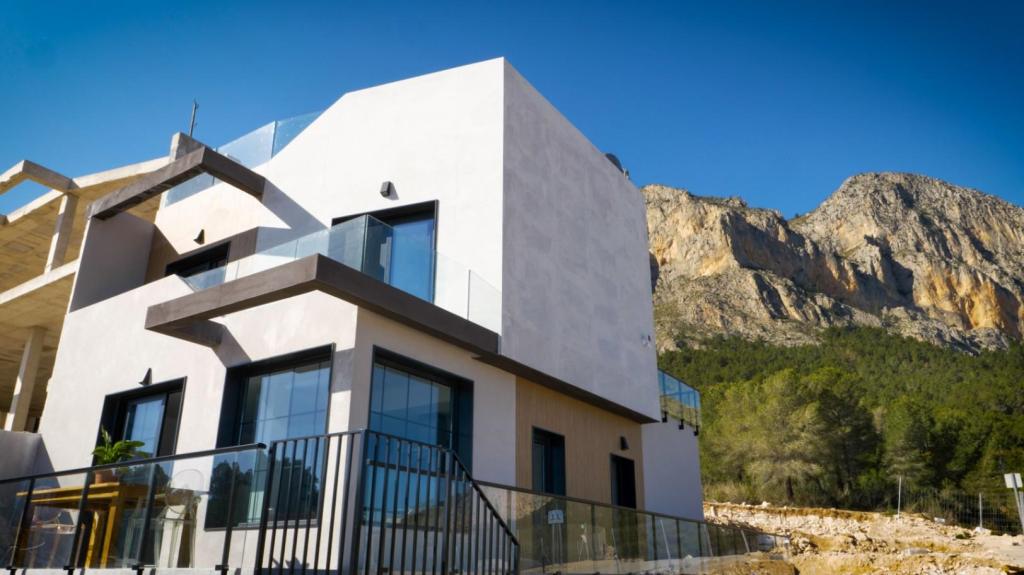 3 bed villa in Polop