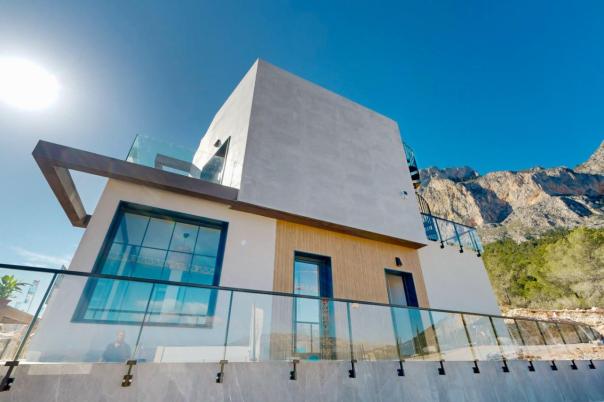 3 bed villa in Polop
