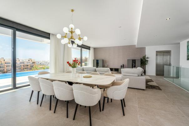 4 bed villa in Finestrat