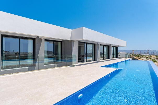 4 bed villa in Finestrat