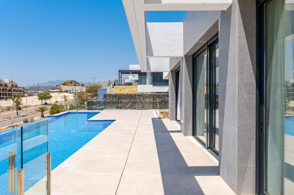 4 bed villa in Finestrat