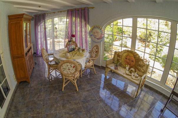 6 bed villa in Denia
