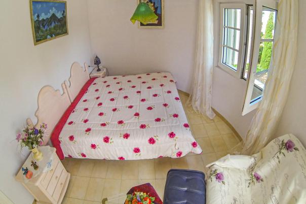 6 bed villa in Denia