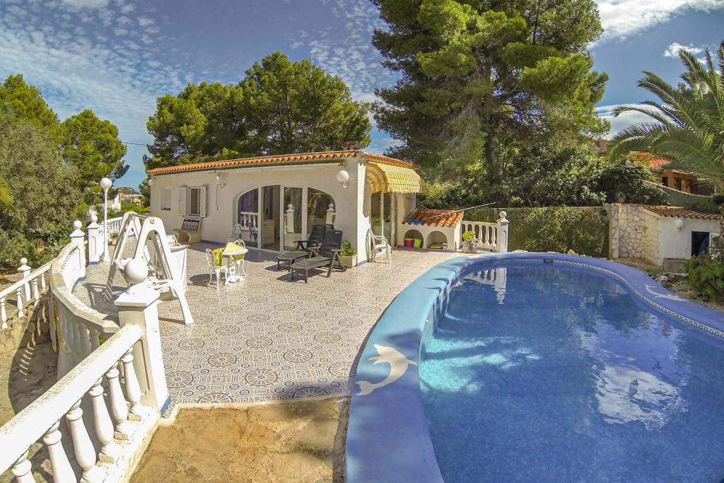 6 bed villa in Denia