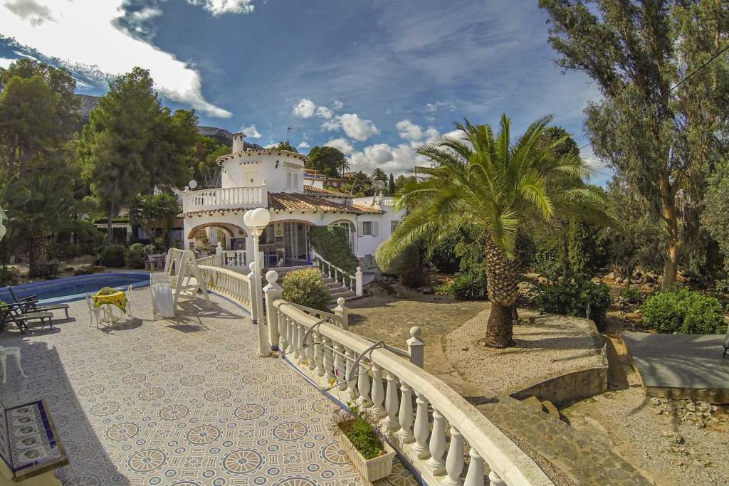 6 bed villa in Denia