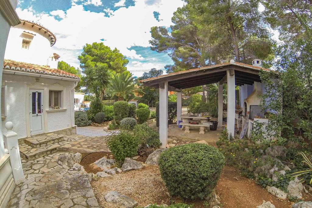 6 bed villa in Denia