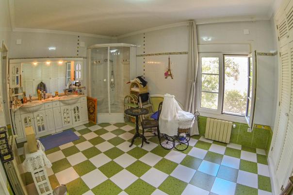 6 bed villa in Denia
