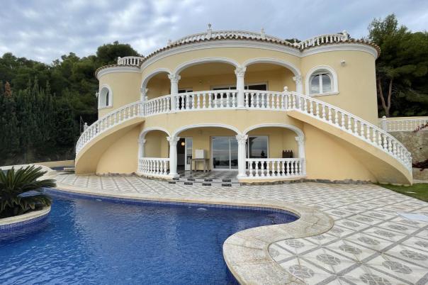 4 bed villas in Calpe