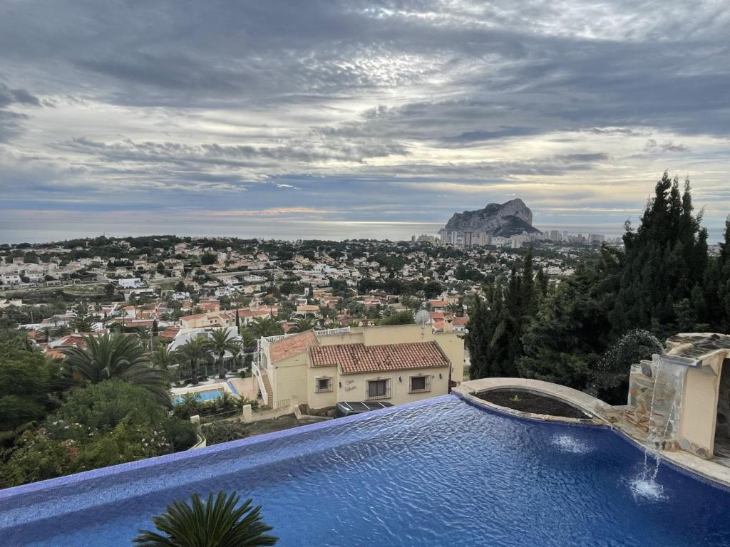 4 bed villas in Calpe