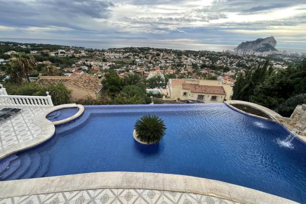 4 bed villas in Calpe